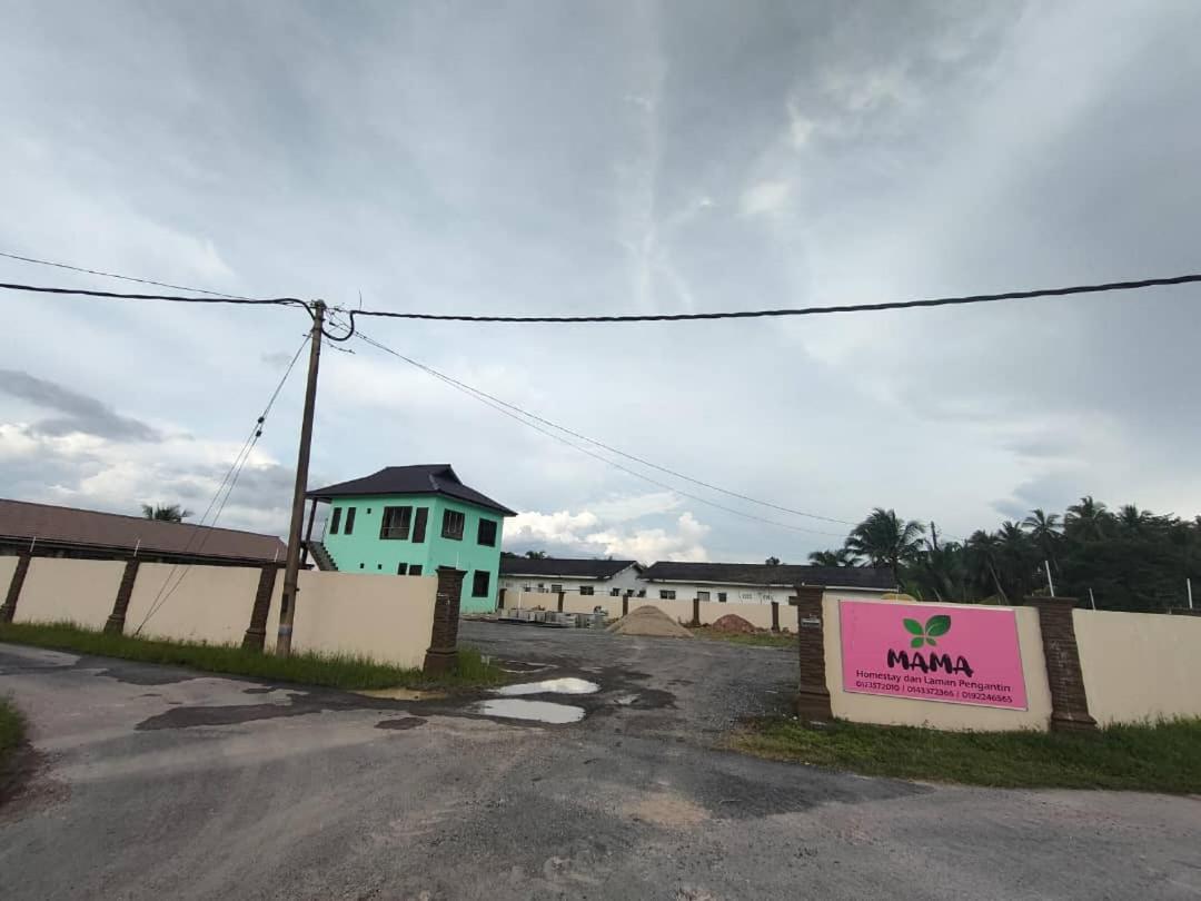 Mama Homestay Bagan Serai Bagian luar foto