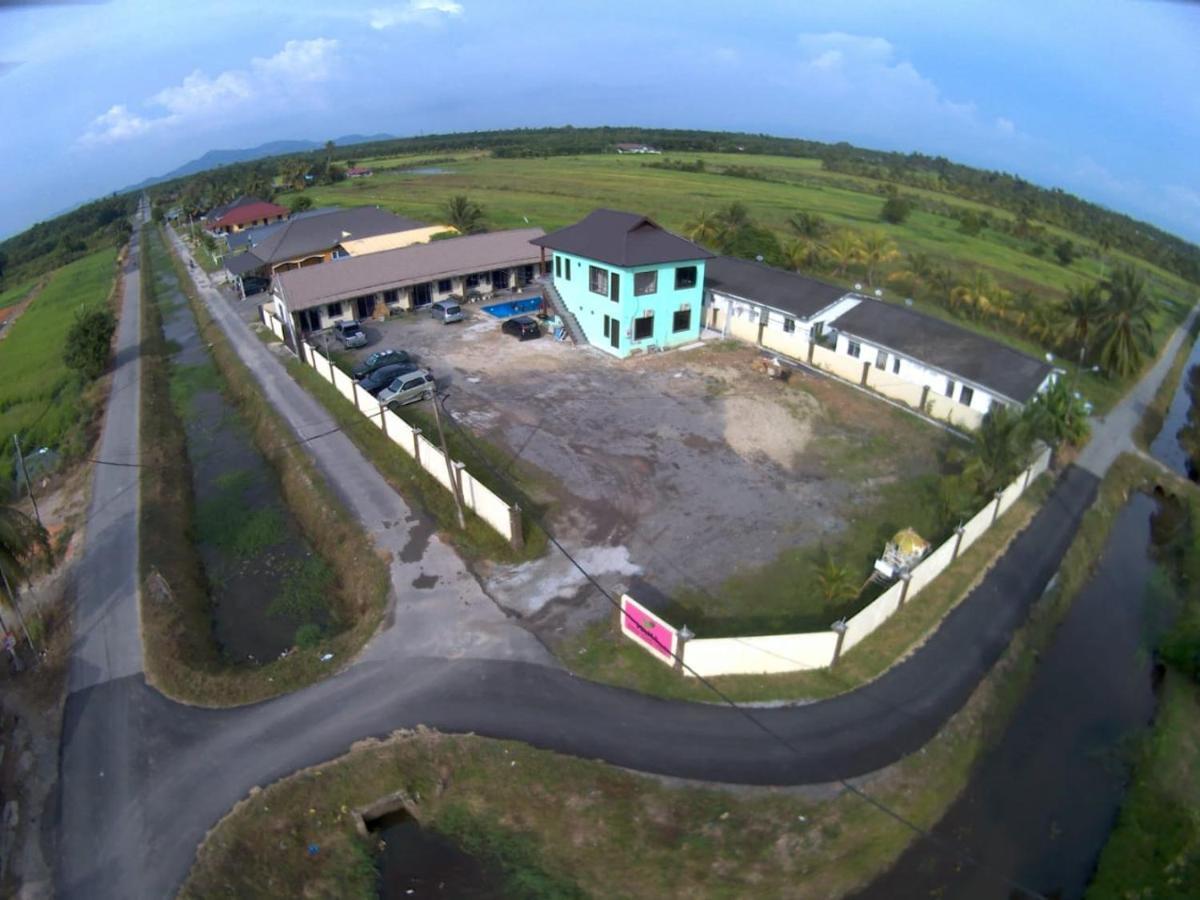 Mama Homestay Bagan Serai Bagian luar foto